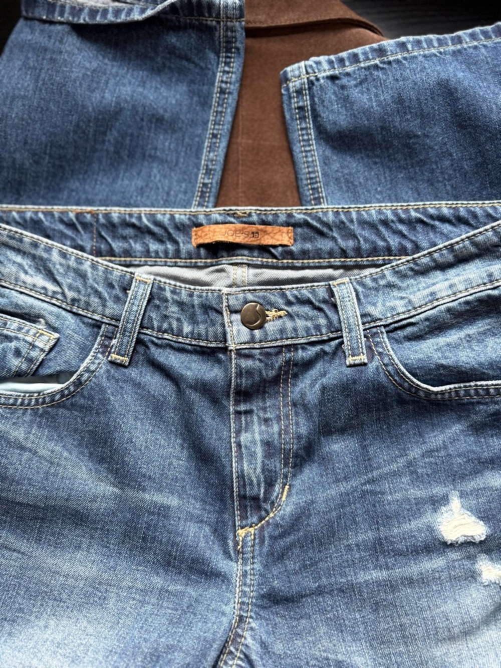 Joe’s Jeans Distressed Straight Leg Denim W29 Medium Wash Ripped Knee - Picture 5 of 7
